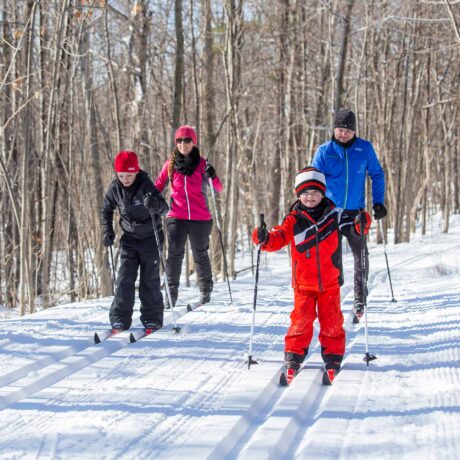 famille au ski de fond
