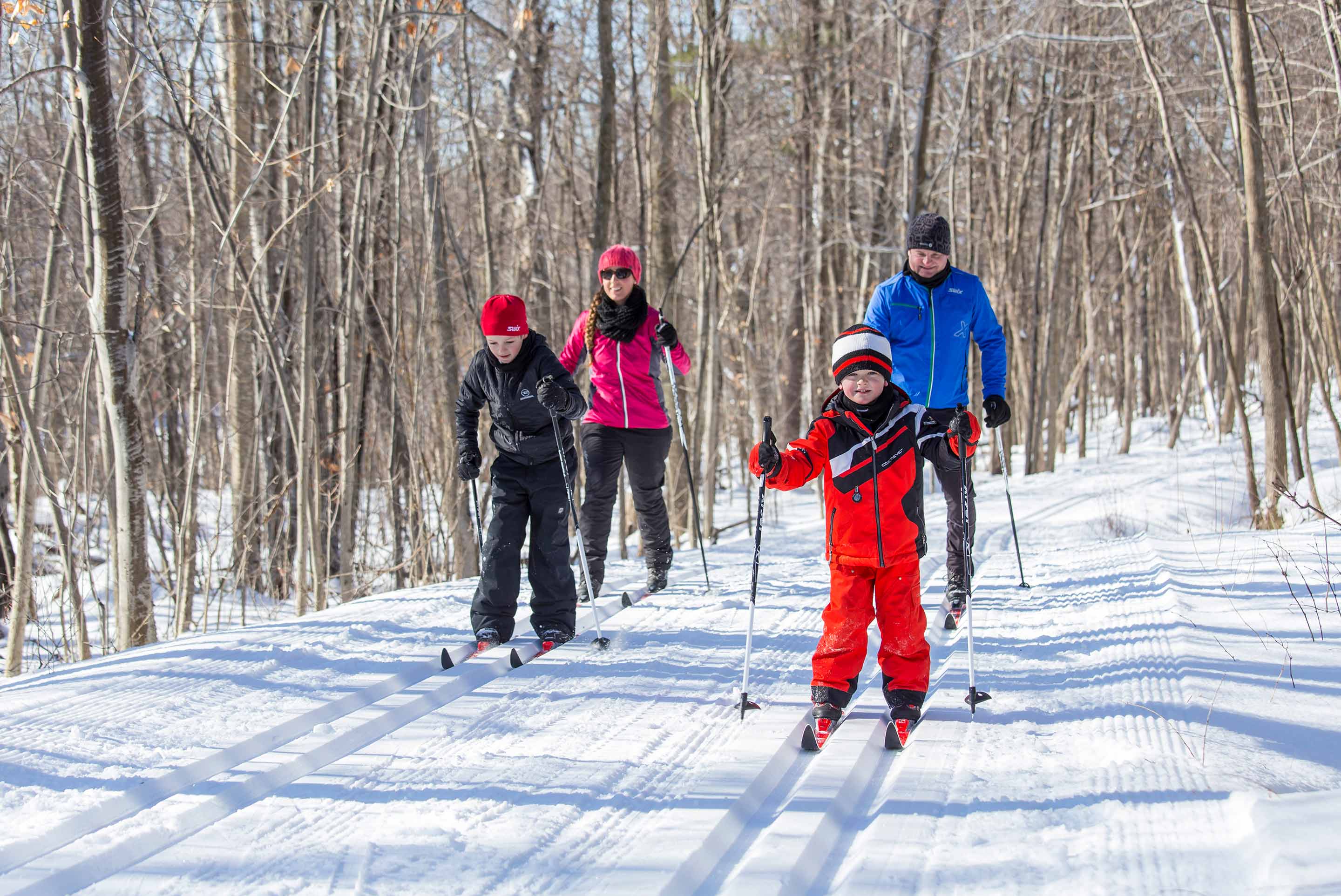 famille au ski de fond