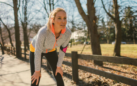 femme qui fait un jogging