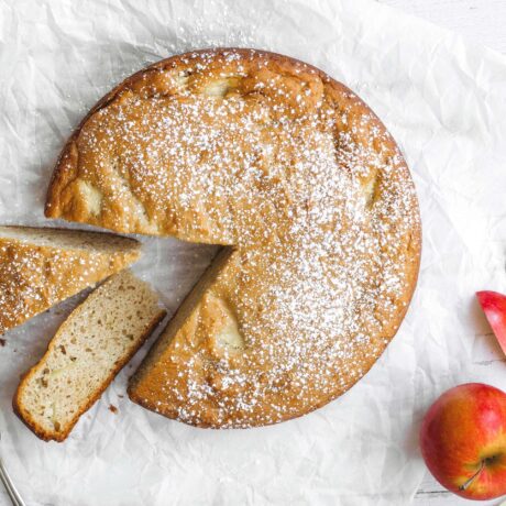 gâteau et pomme