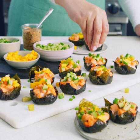 bouchées de sushi au saumon